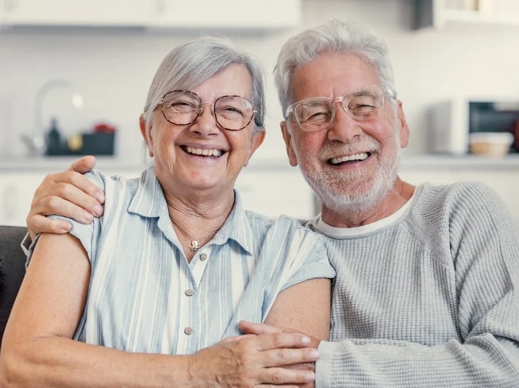 happy_old_couple