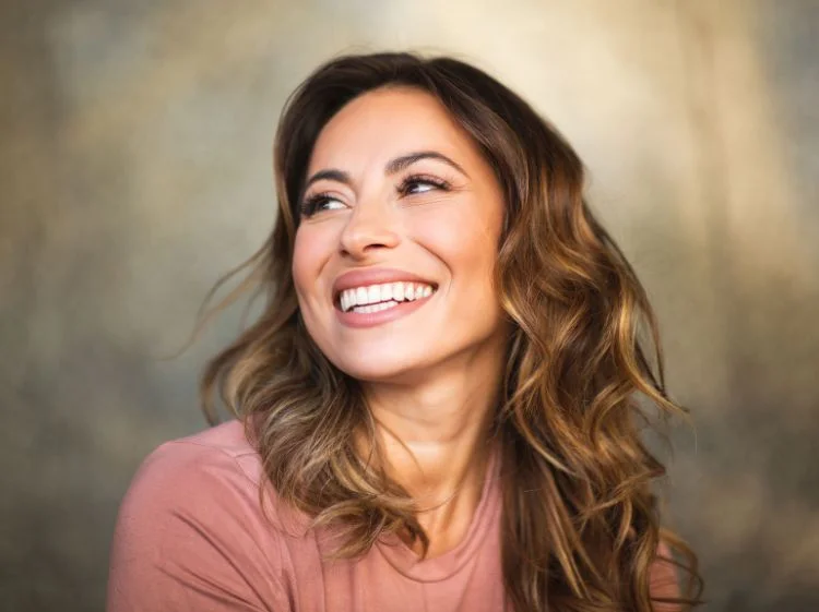 smiling-women