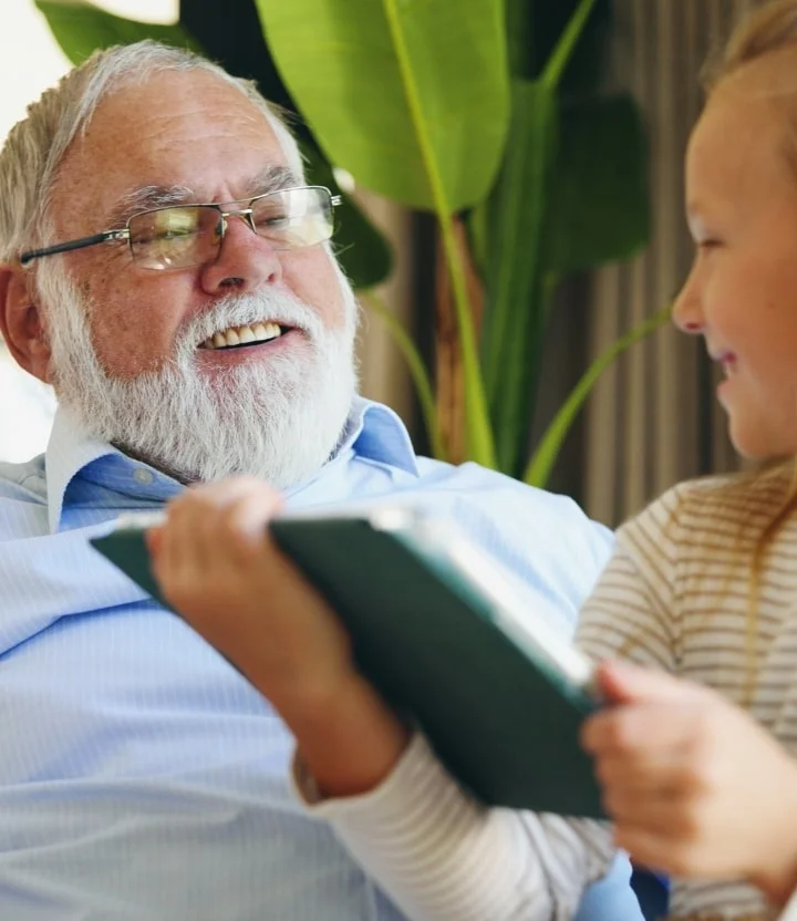 Metal_ramed_dentures_happy_patient